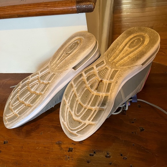 Nike Air Max Axis in grey size 5 - Picture 6 of 11